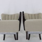 1930s Pair of Jindrich Halabala Art Deco H-237 Armchairs in Bouclé, Restored