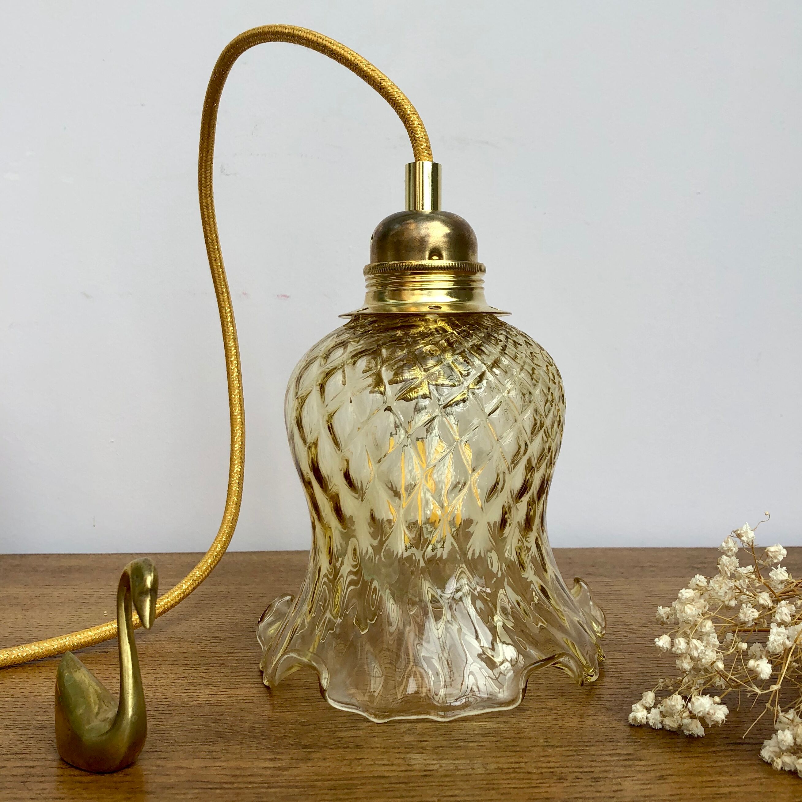 Hand lamp vintage tulip in amber glass