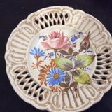 3 decorative plates