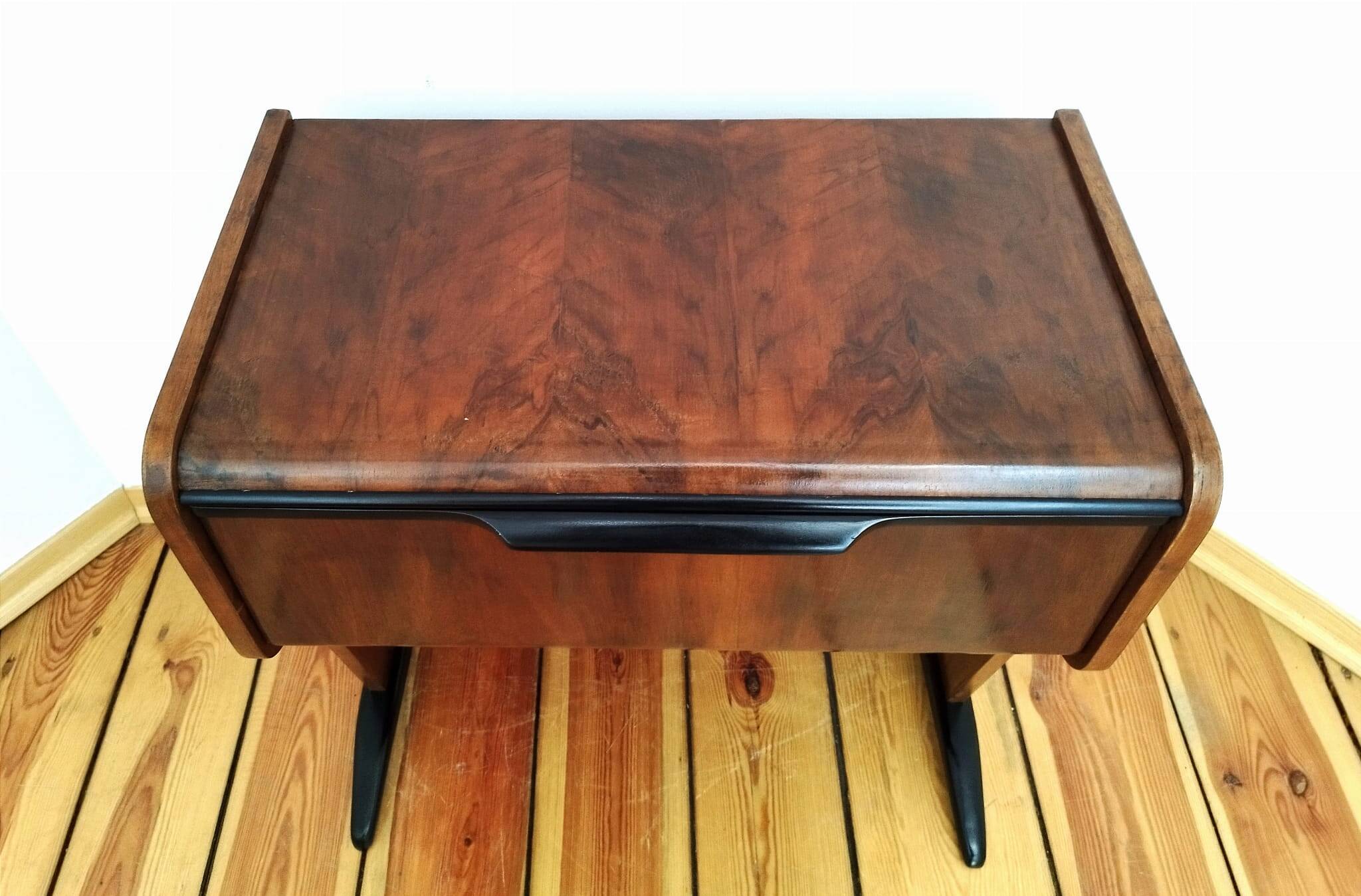 Jindrich Halabala TV cabinet, Czechoslovakia, 1940s