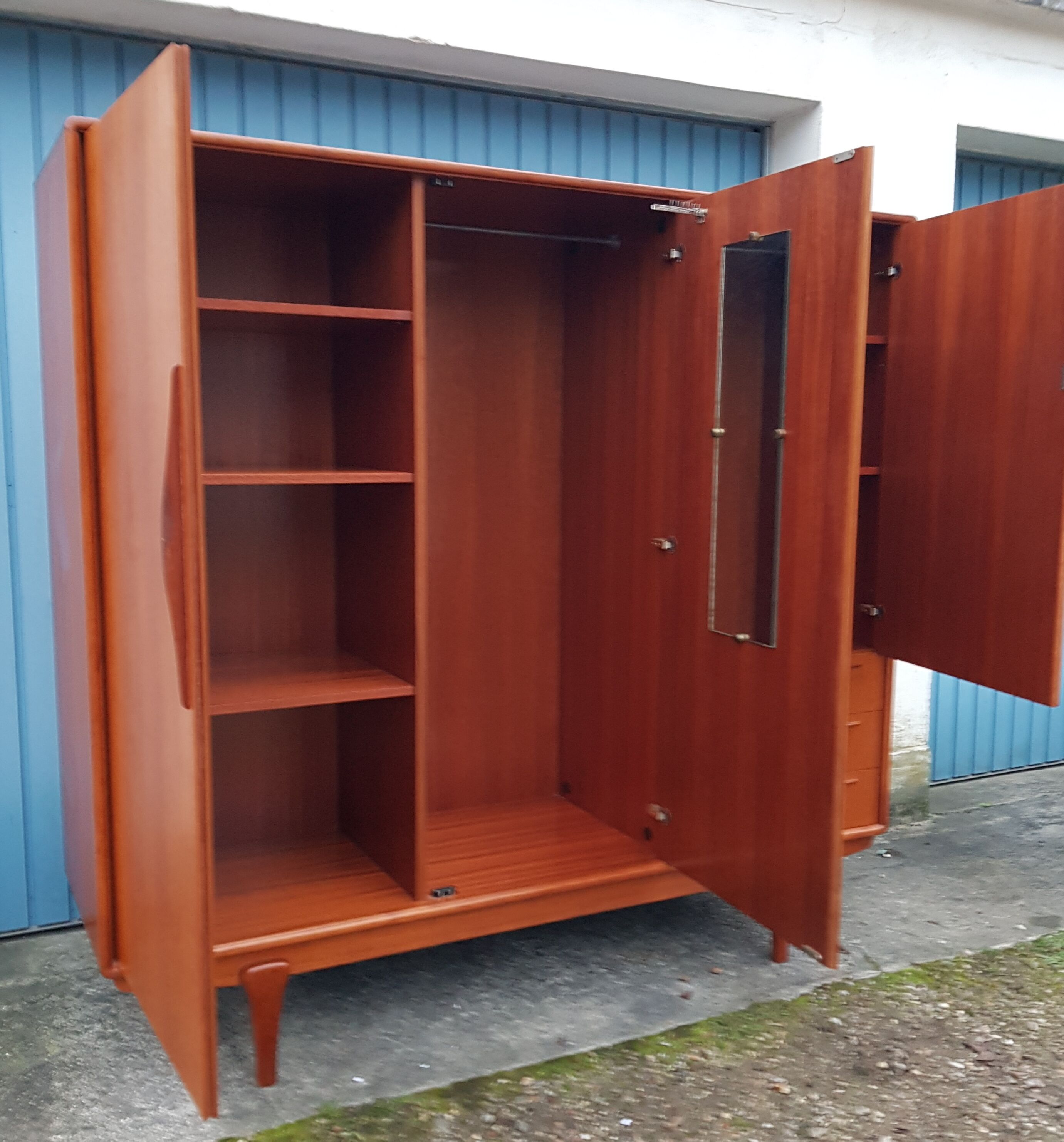 Armoire scandinave en teck