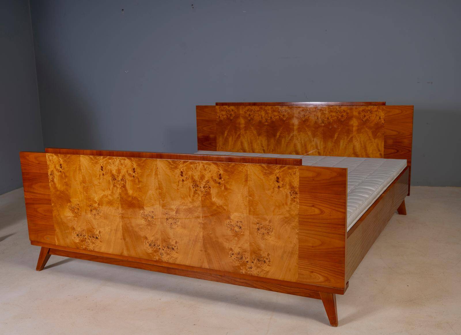 Vintage Czechoslovak bedroom set with burl veneer, bed and pair of nightstands, mid-20th century, 180 × 195 cm