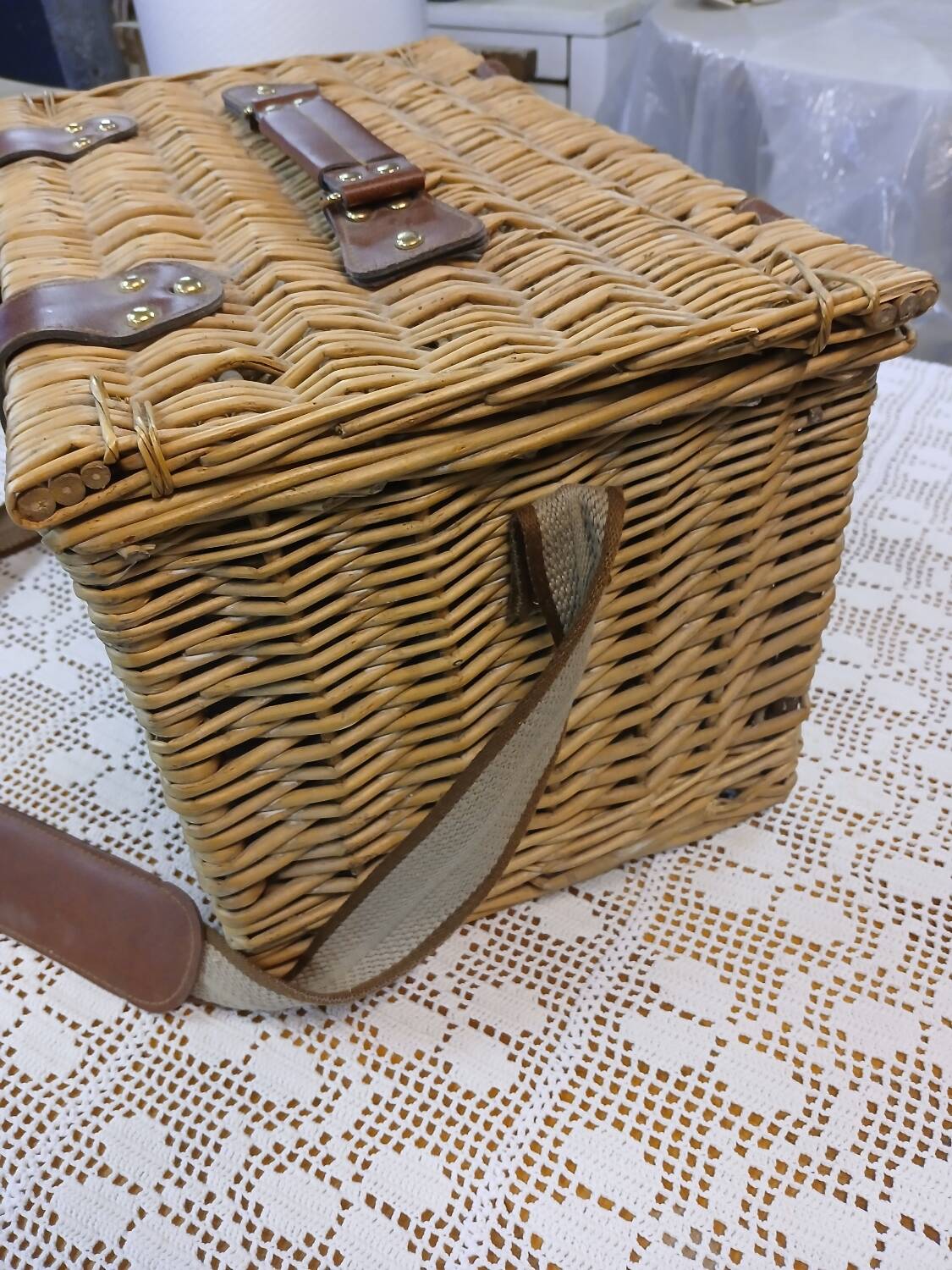 Picnic basket
