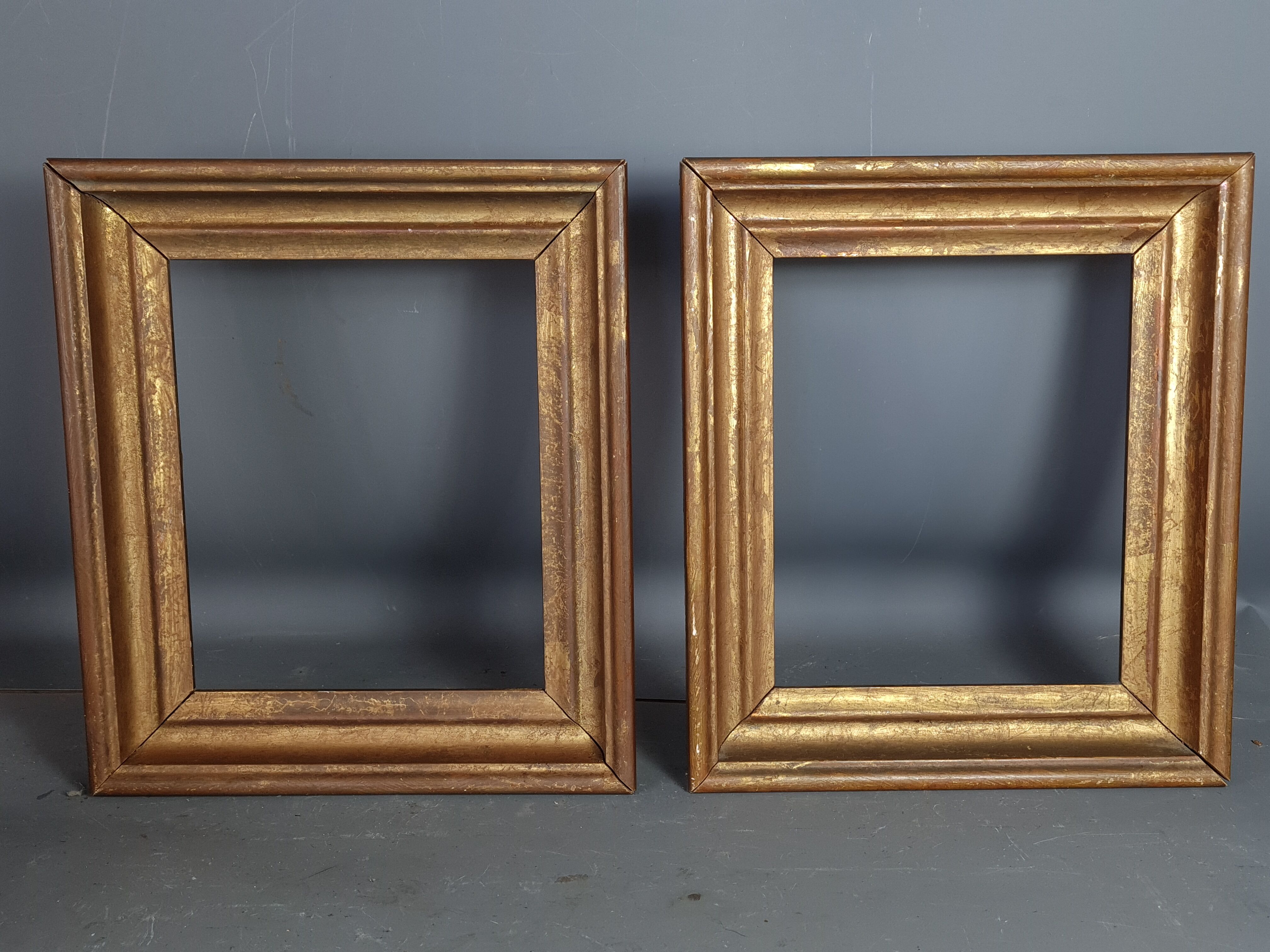 Pair old frames gilded wood gold leaf 26,5x23 cm, foliage 20,5x17 cm SB