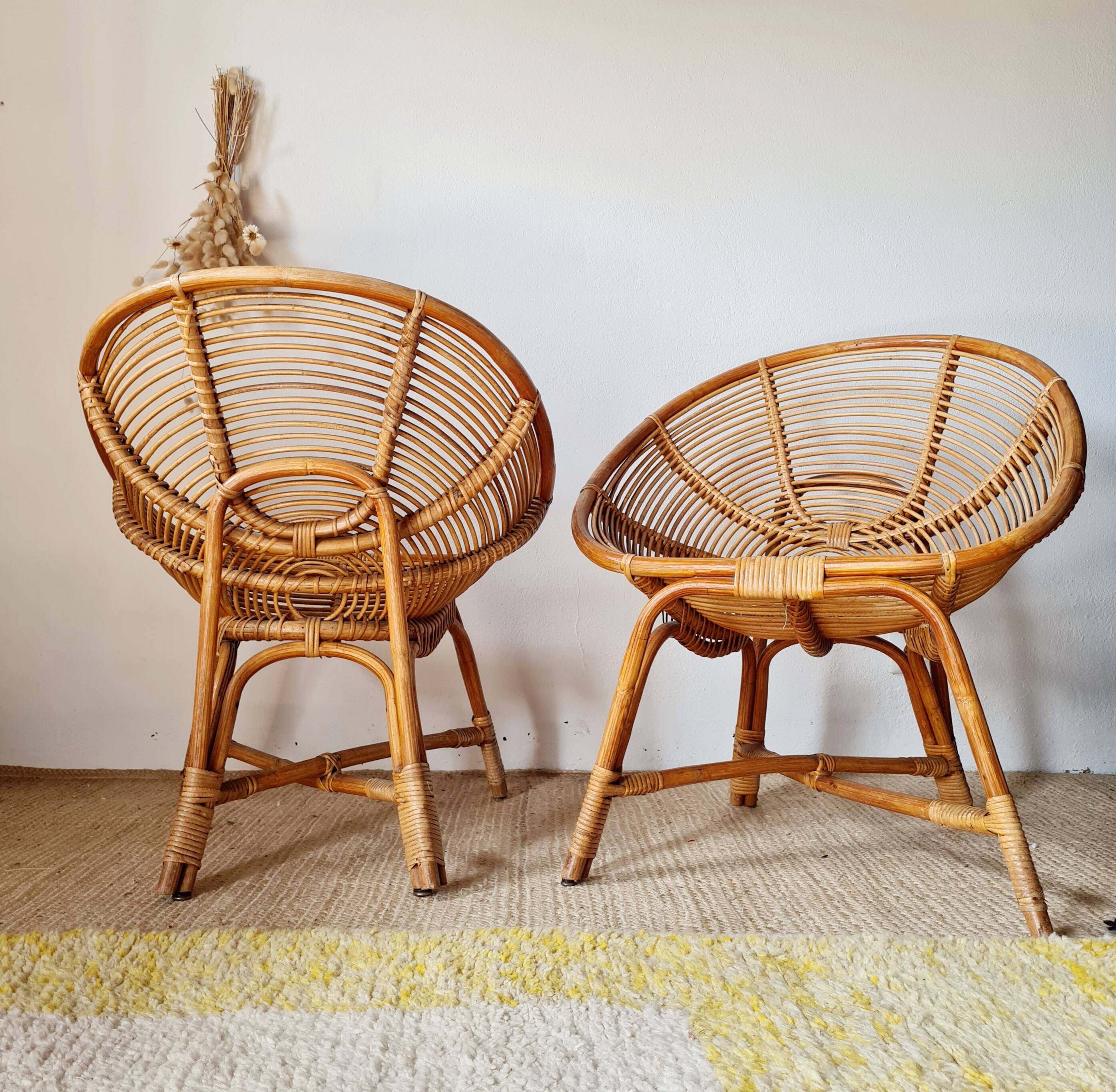 Pair of vintage basket chairs in rattan – Riviera style 1960