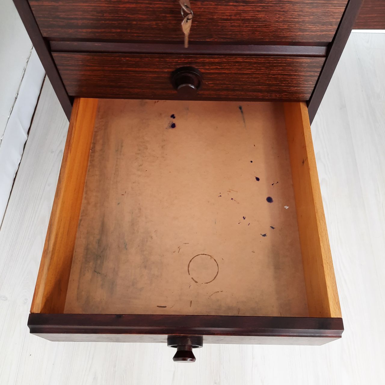 Center desk - vintage - AV contemporary furnishings