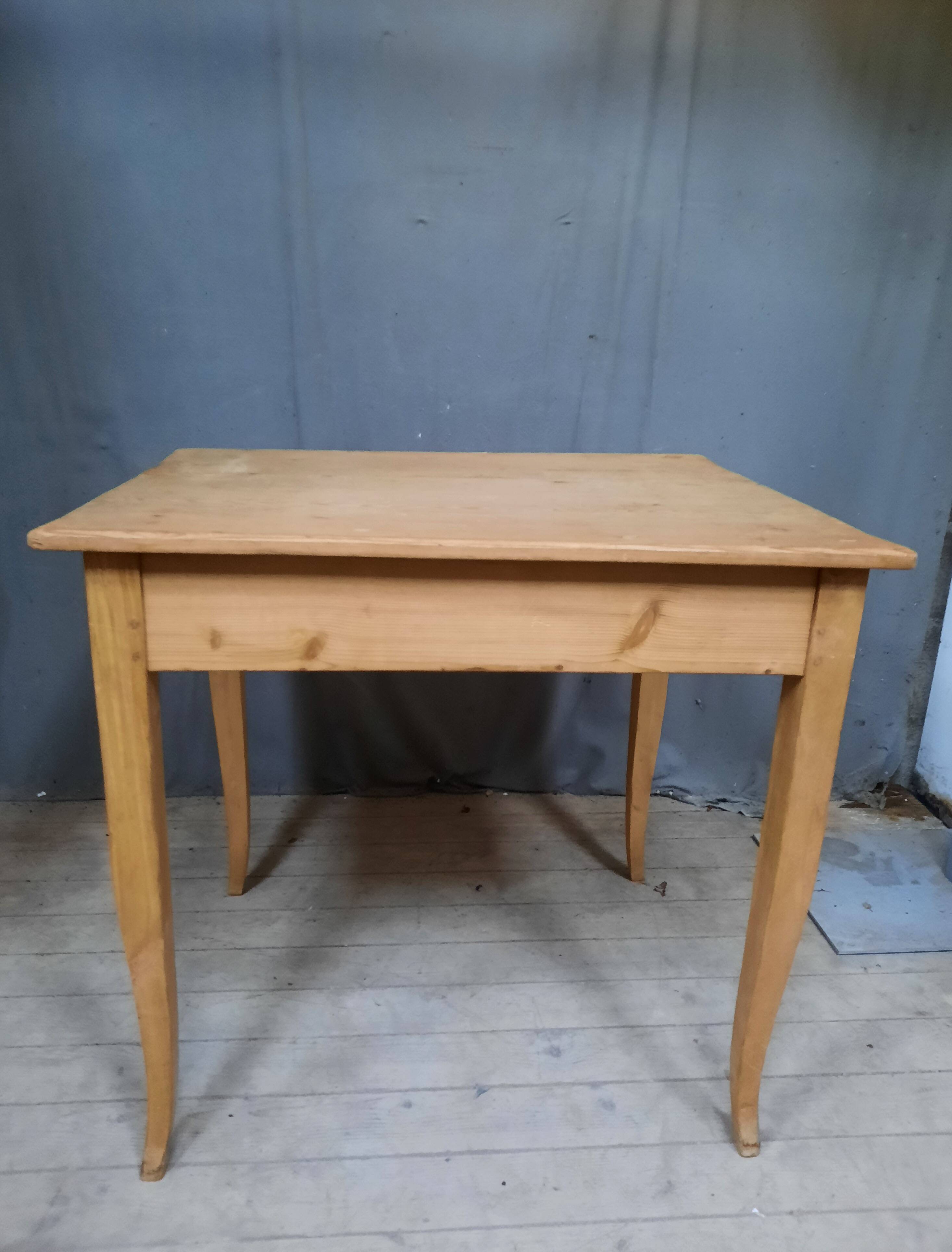 Louis XV style table in natural wood