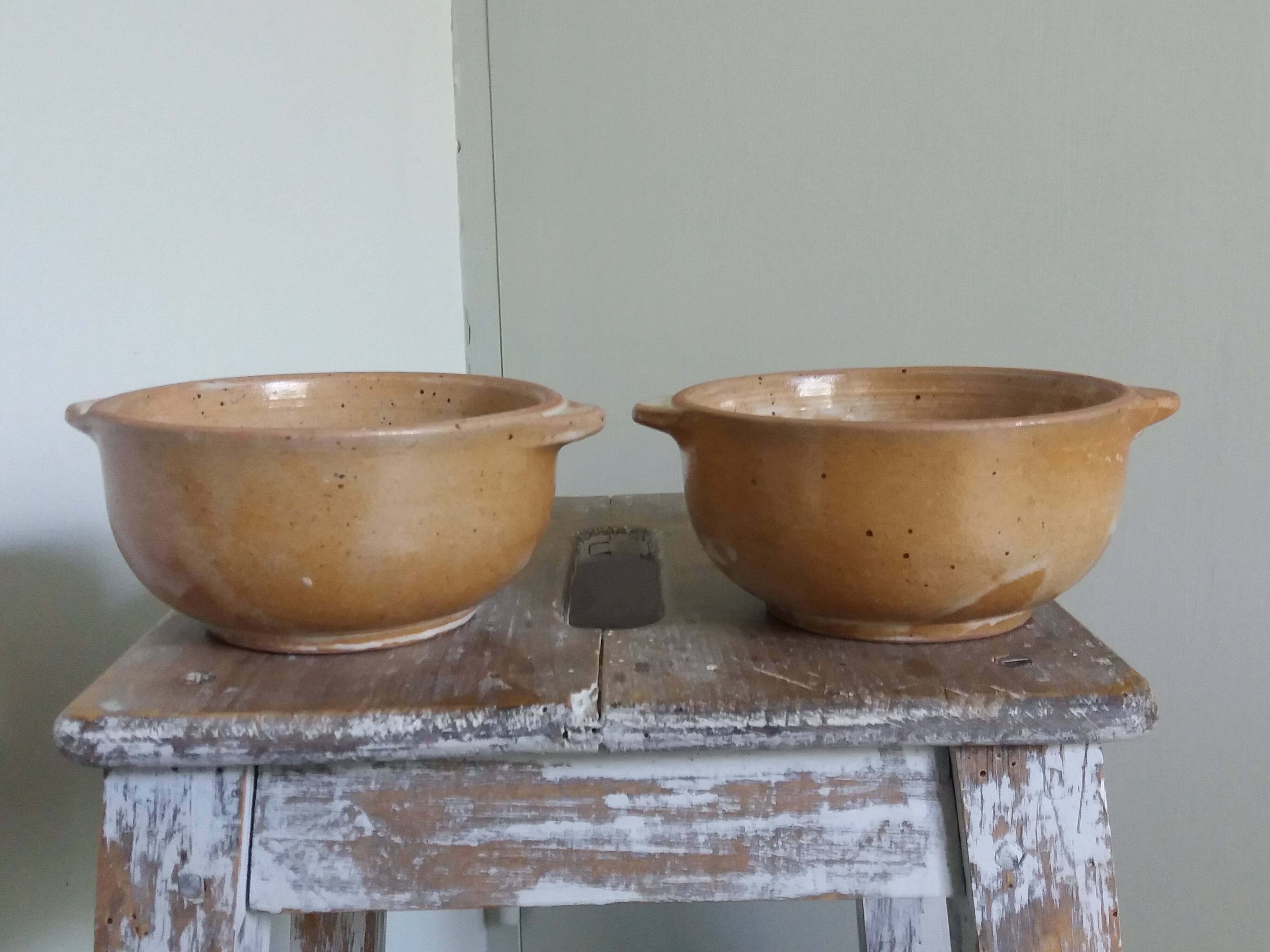 Stoneware ear bowls