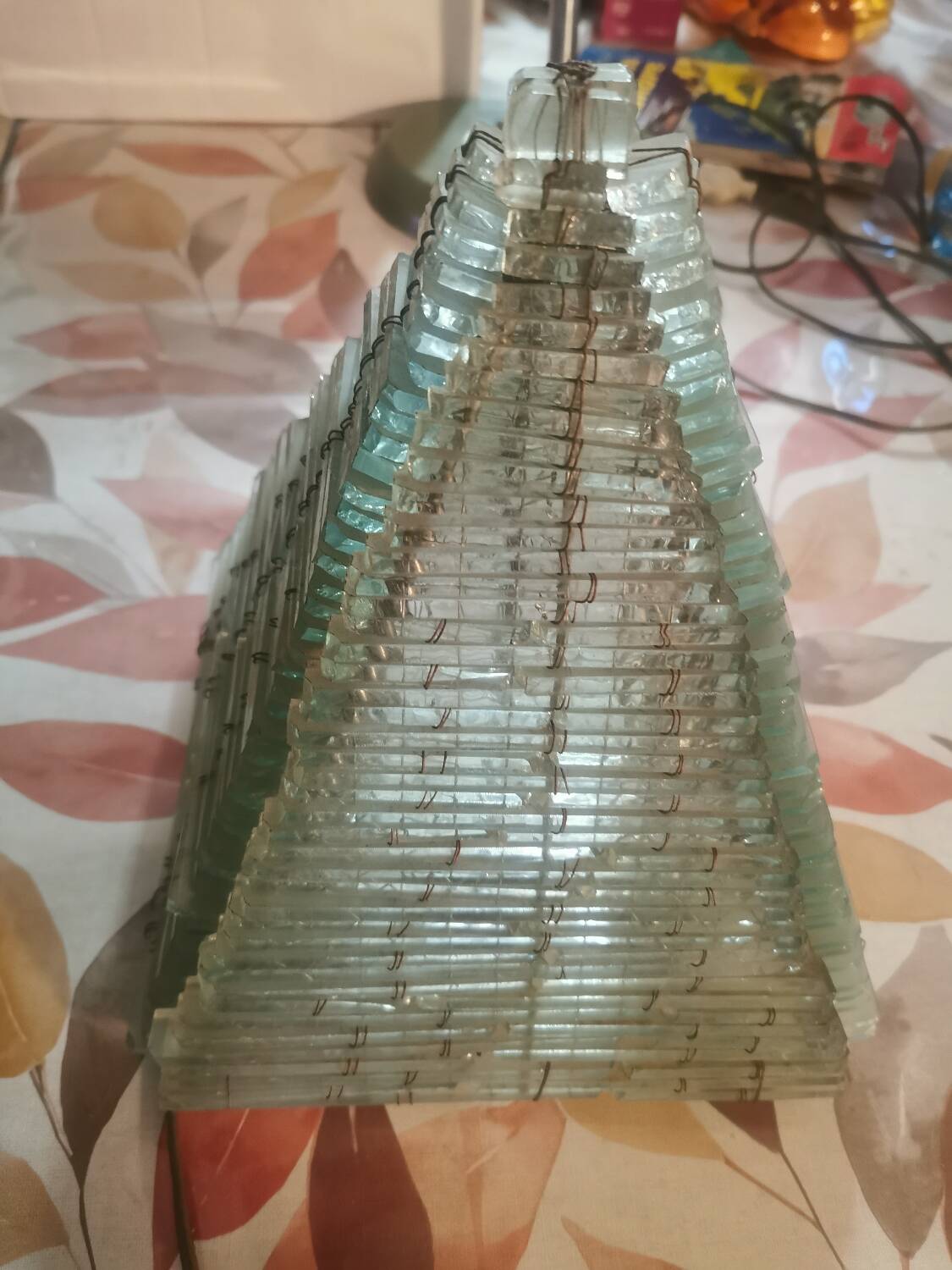 Pyramid lamp