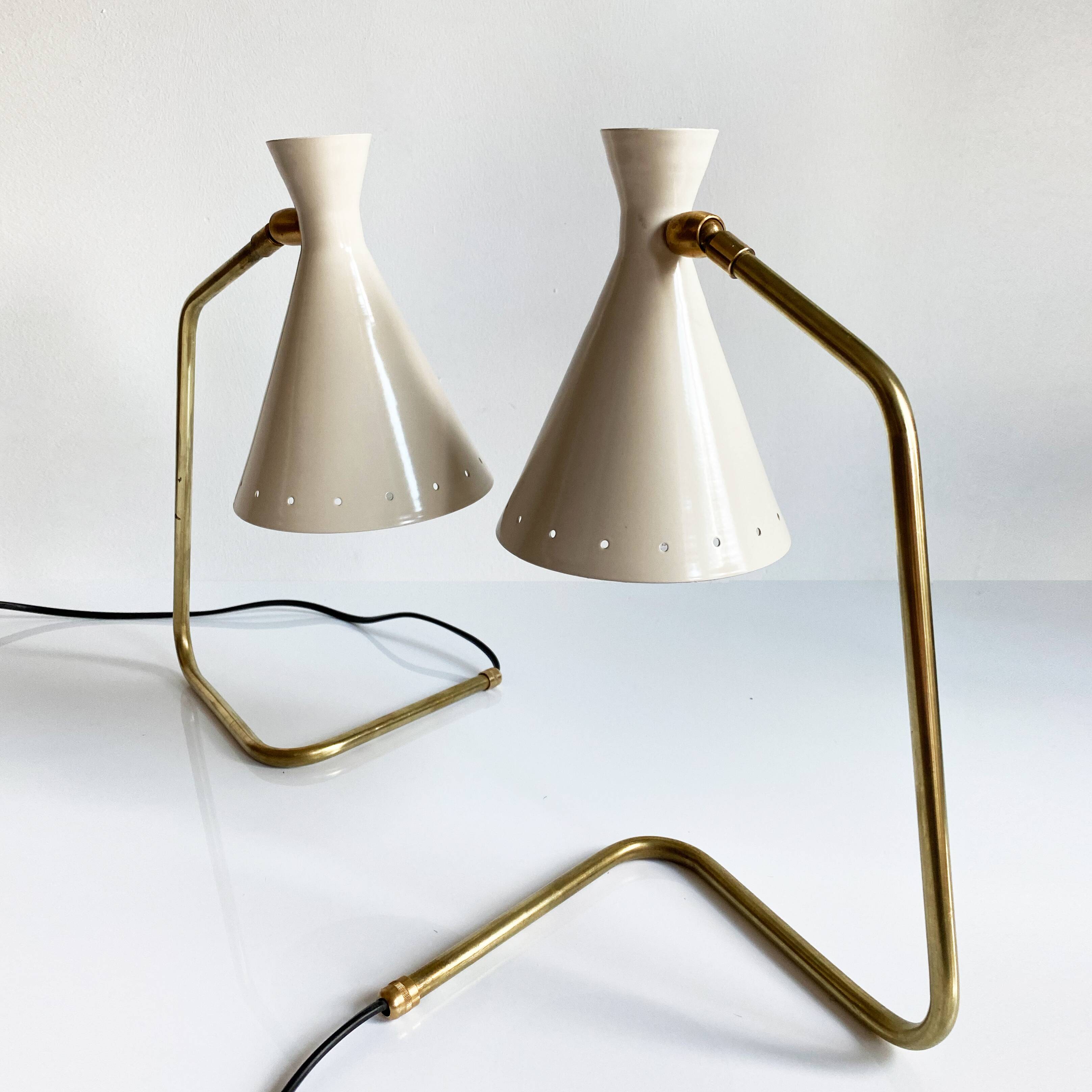 Pair of Italian "cocotte" lamps, 1950s design.
