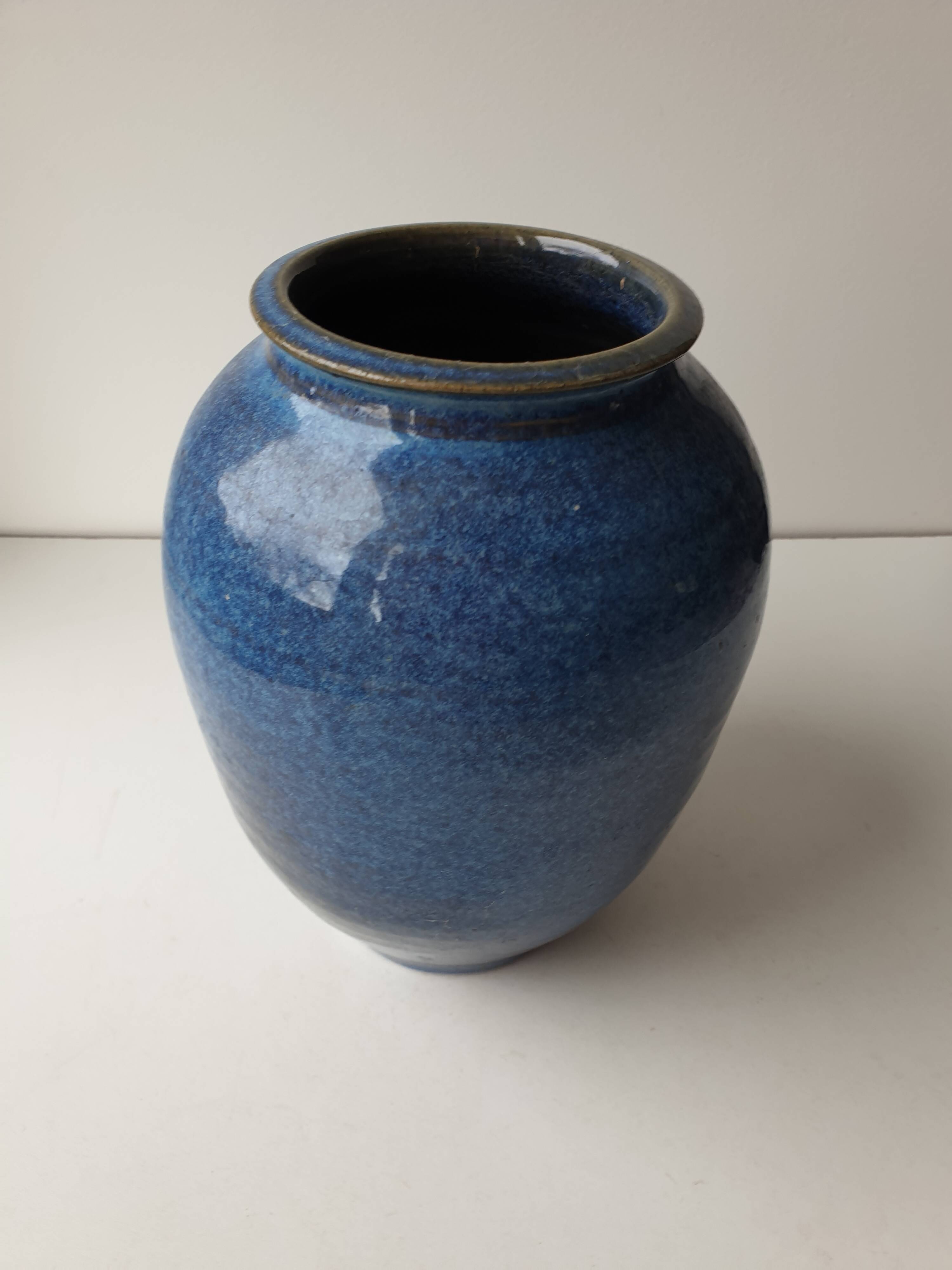 Cobalt blue glazed ceramic vase Signed Monogram NH? - H 21.5cm