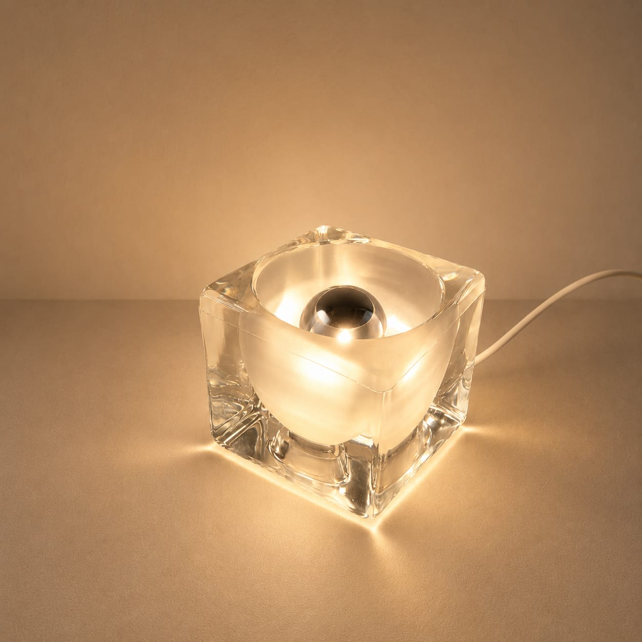 Peill & Putzer Ice Cube Table Lamp