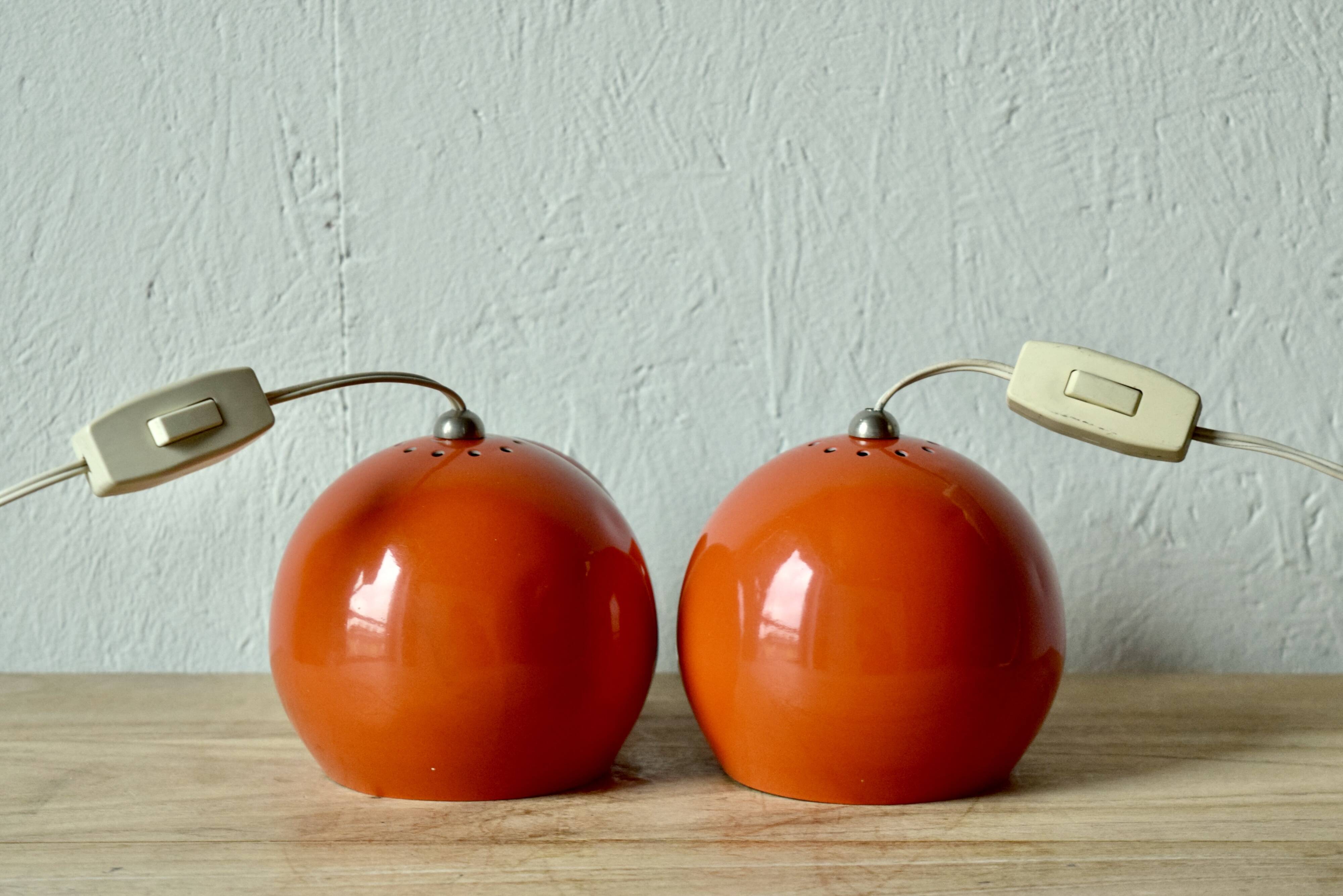 Pair of vintage falca lamps - ball lamps - space age design - made in italy