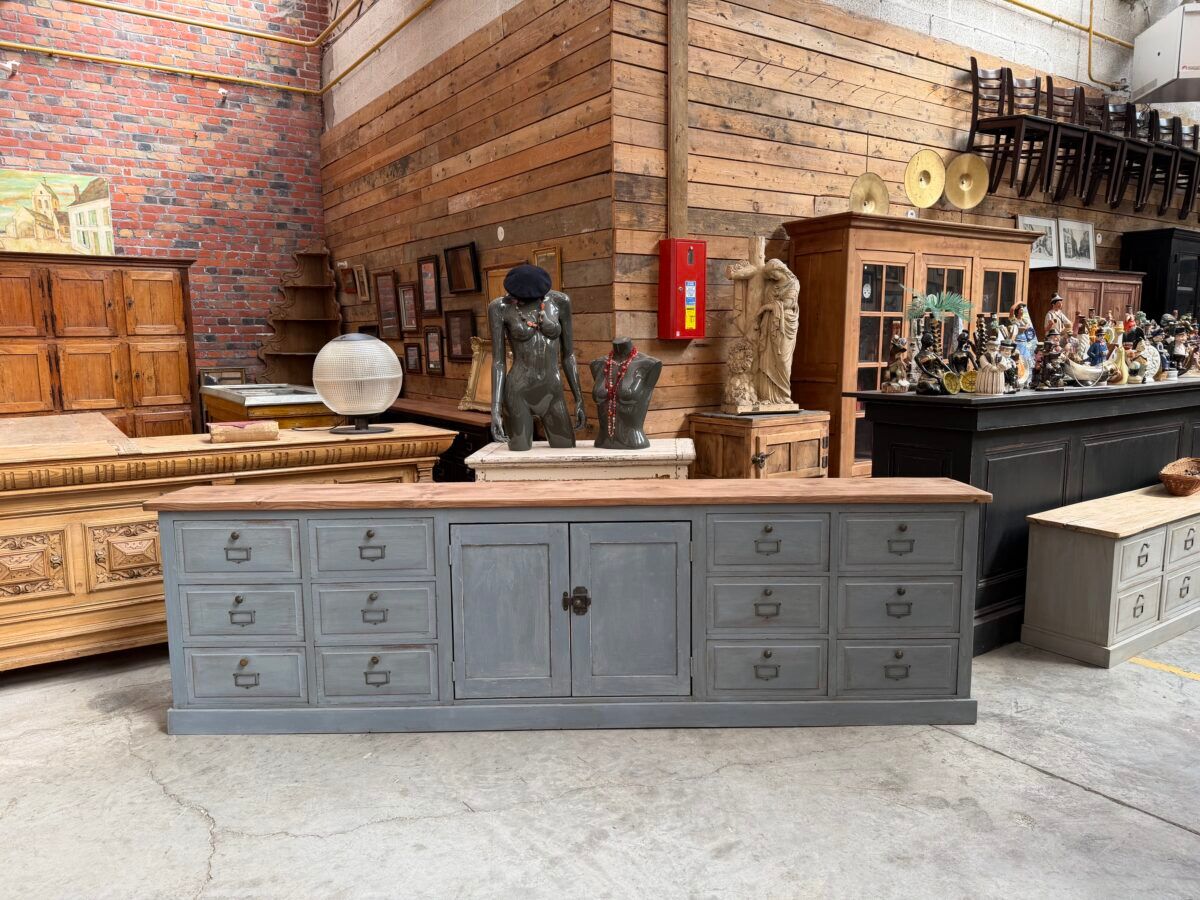 Handcrafted enfilade