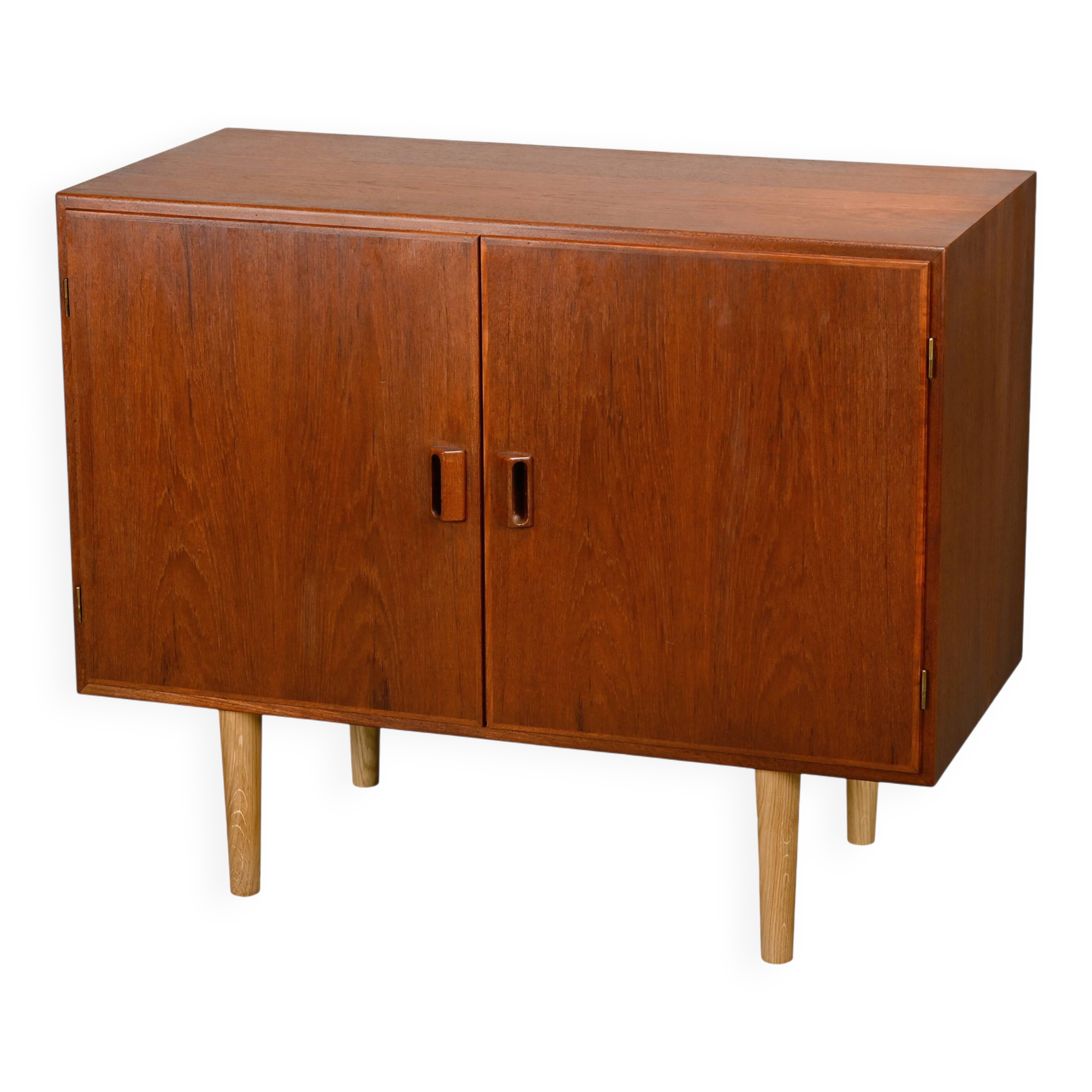 Børge Mogensen Cabinet or small Sideboard in teak and oak, Søborg Møbler