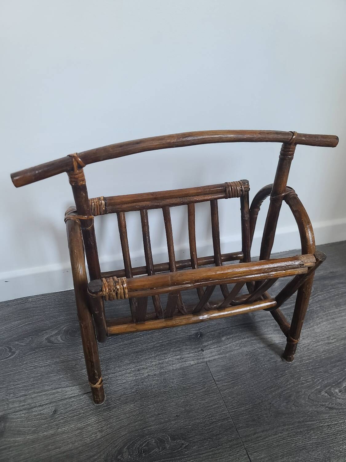 Bamboo magazine rack