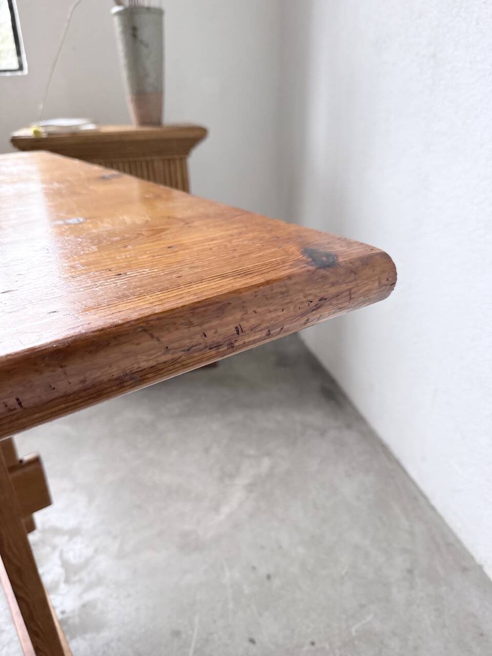 Mountain furniture table made of solid pine