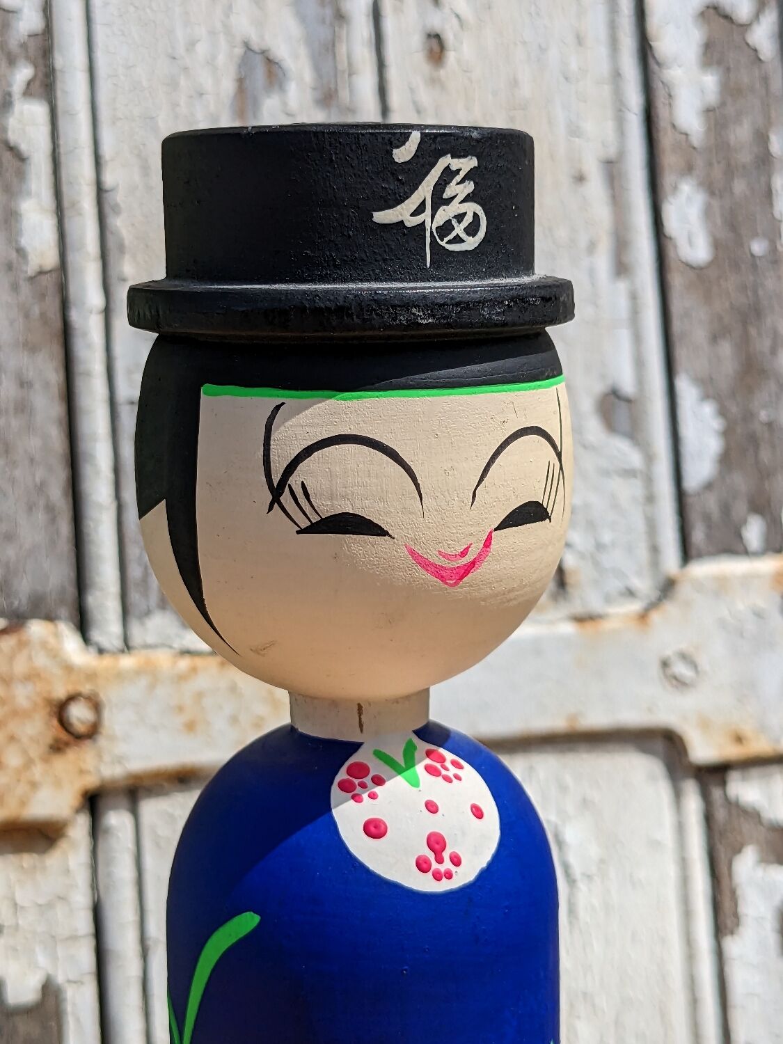 Kokeshi doll as a couple