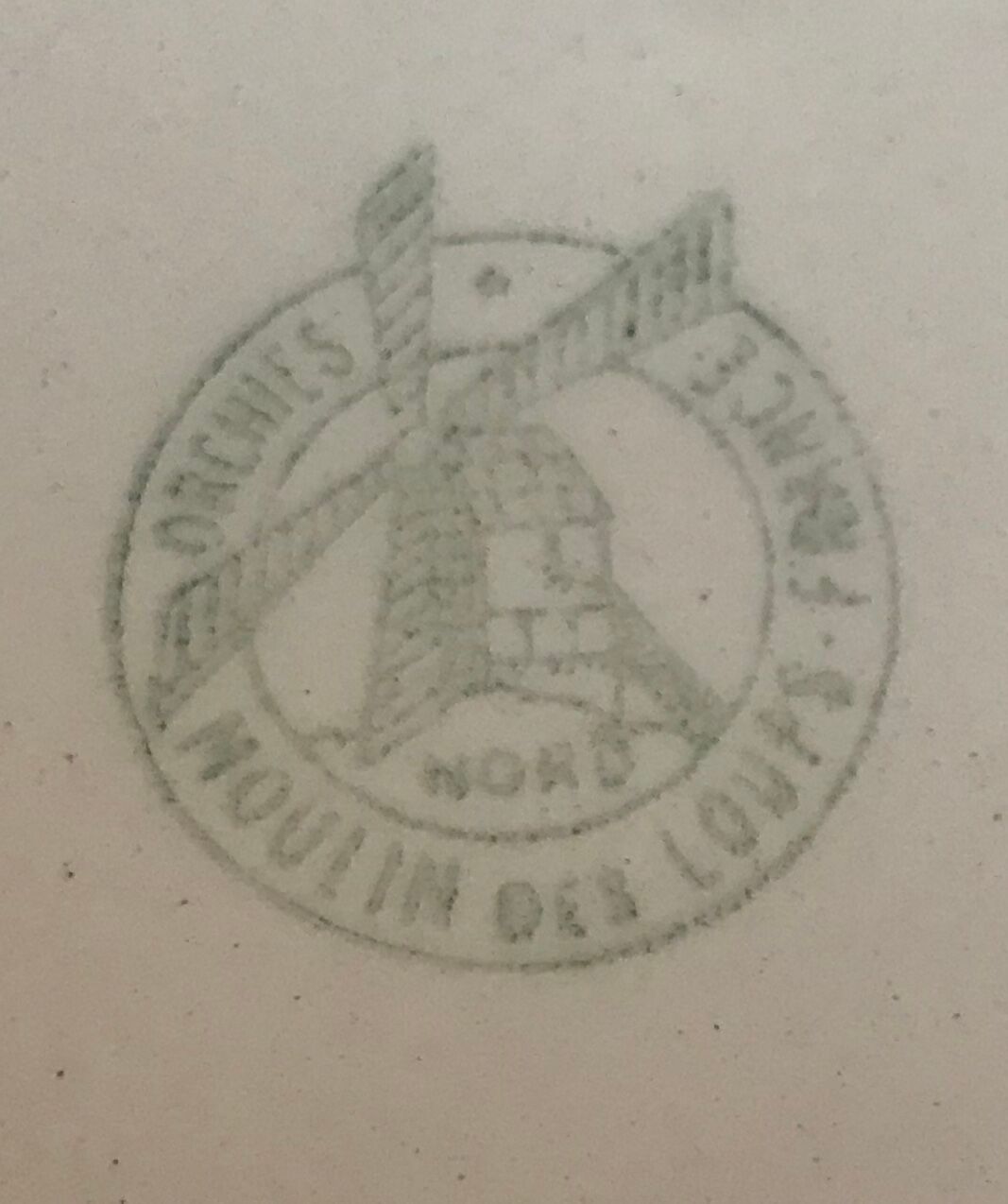 Series of 6 hollow plates