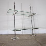 Étagère boutique vintage chrome