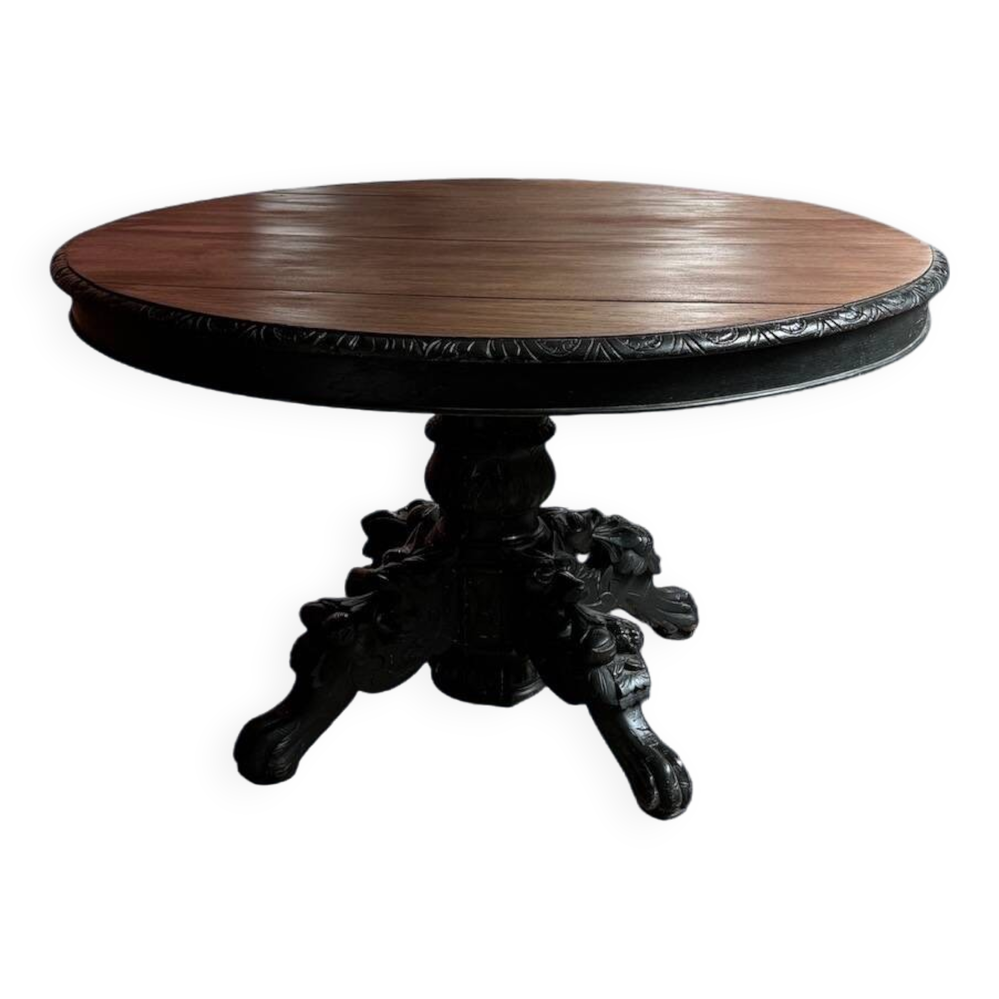 Table rondes pieds griffes de lion