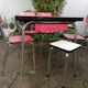 Table and chairs/stabonet in 60s formica