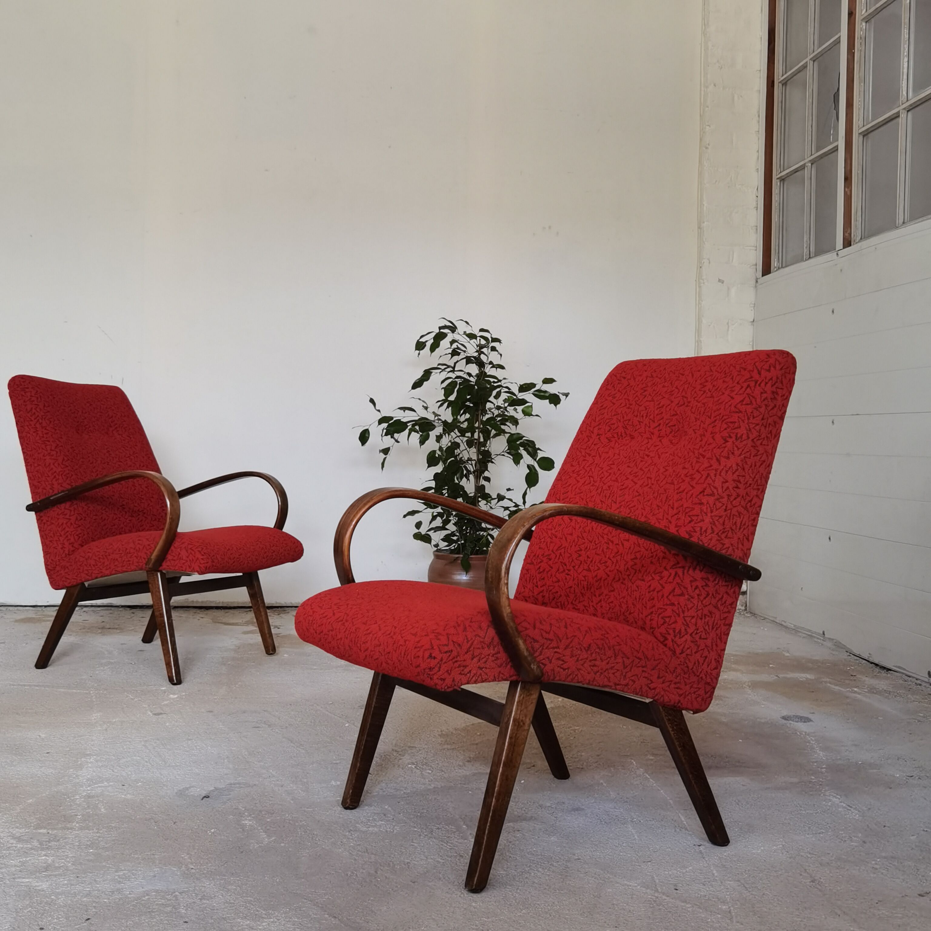 Pair of armchairs 6951 by Jaroslav Smidek for Dyha Brno 1969