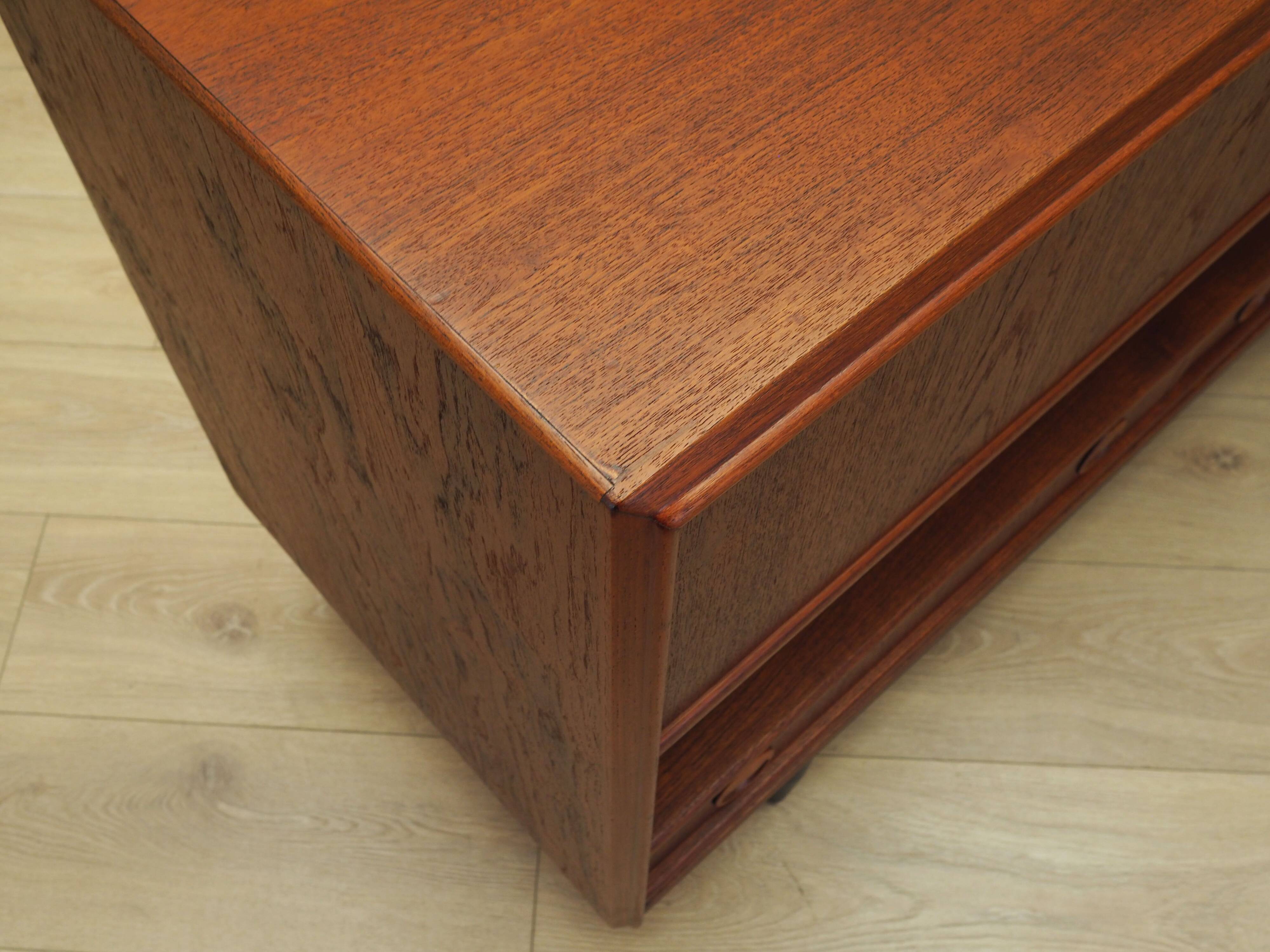 Buffet danois en teck, années 1970