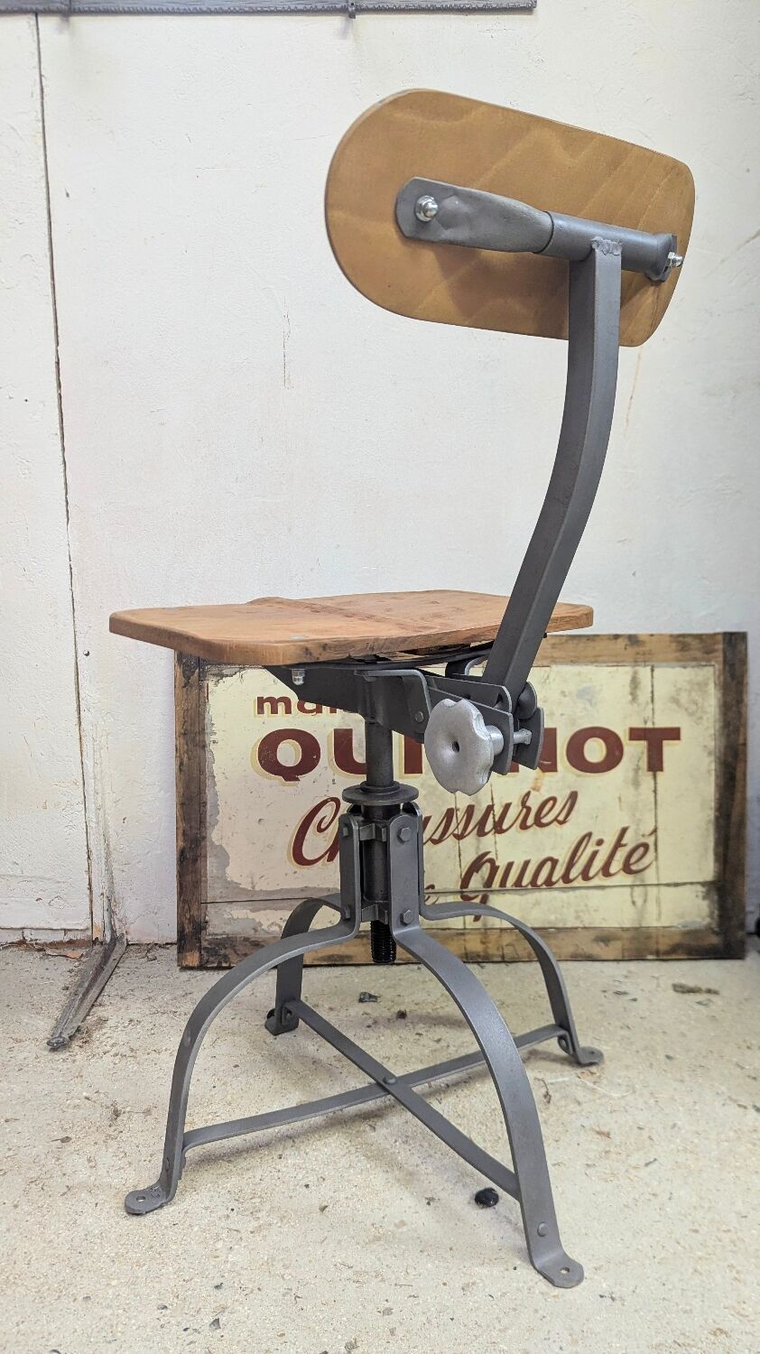 Bienaise 52 industrial workshop chair vintage design 50s 60s