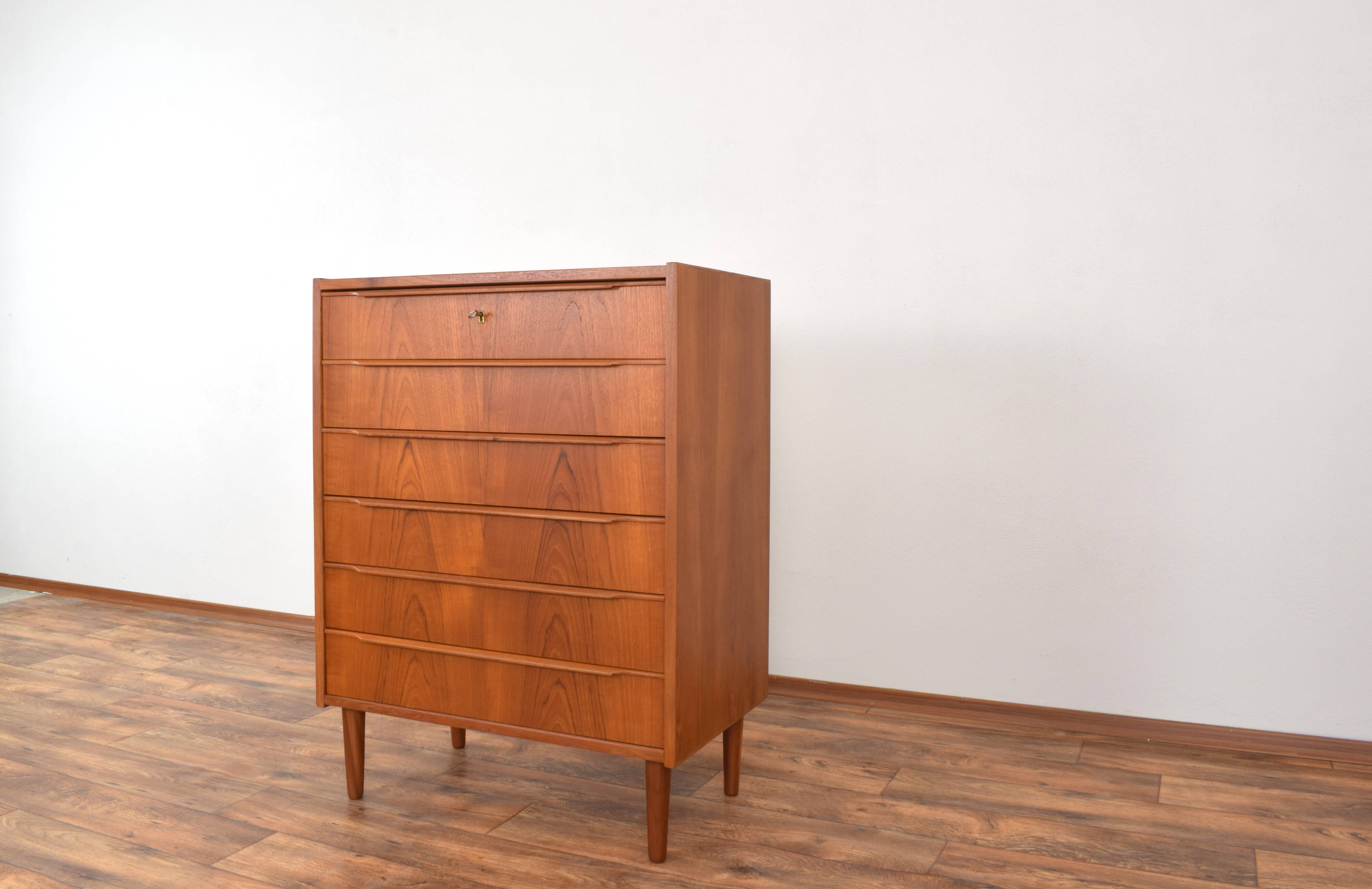 Mid-Century Danish Teak Chest of Drawers, 1960s