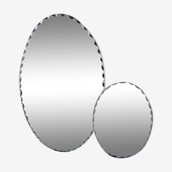Paire de miroirs ovales