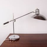Articulated desk lamp in chrome metal by André Lavigne for Aluminor 1960.