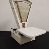 Vintage grocer's scale Lutrana