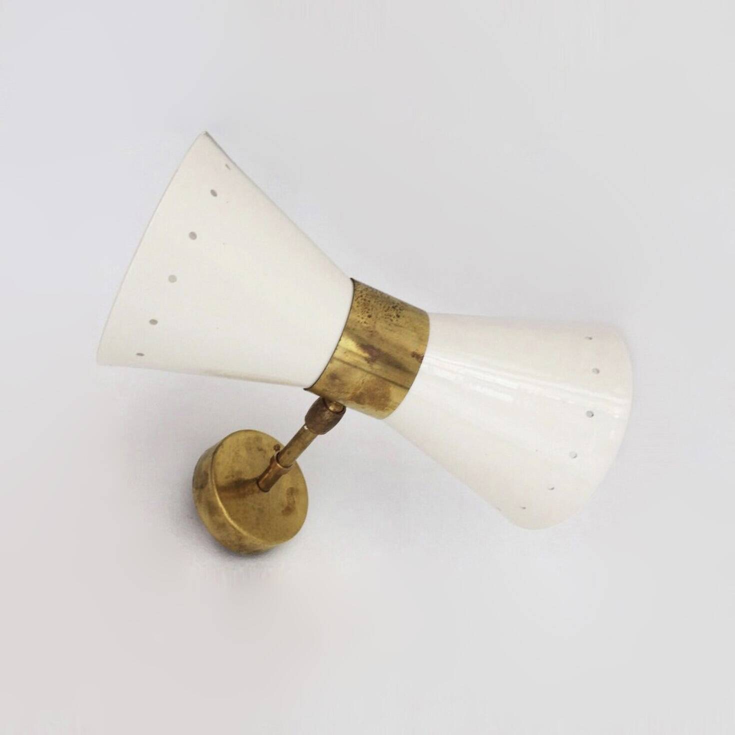 Pair of diabolo design wall sconces from the 1950s