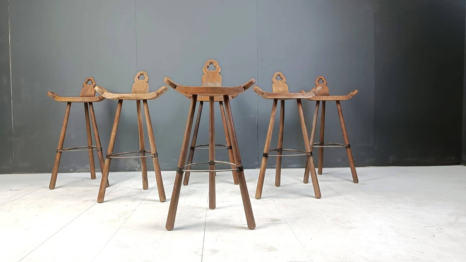 Ensemble de 6 tabourets de bar brutalistes, années 1960