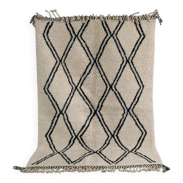 Tapis Beni Ouarain, 250 x 160 cm || 8,2 x 5,25 pieds, MS-347