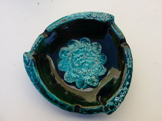 Vintage 1950s/60s blue and turquoise glazed ceramic ashtray, collector's item