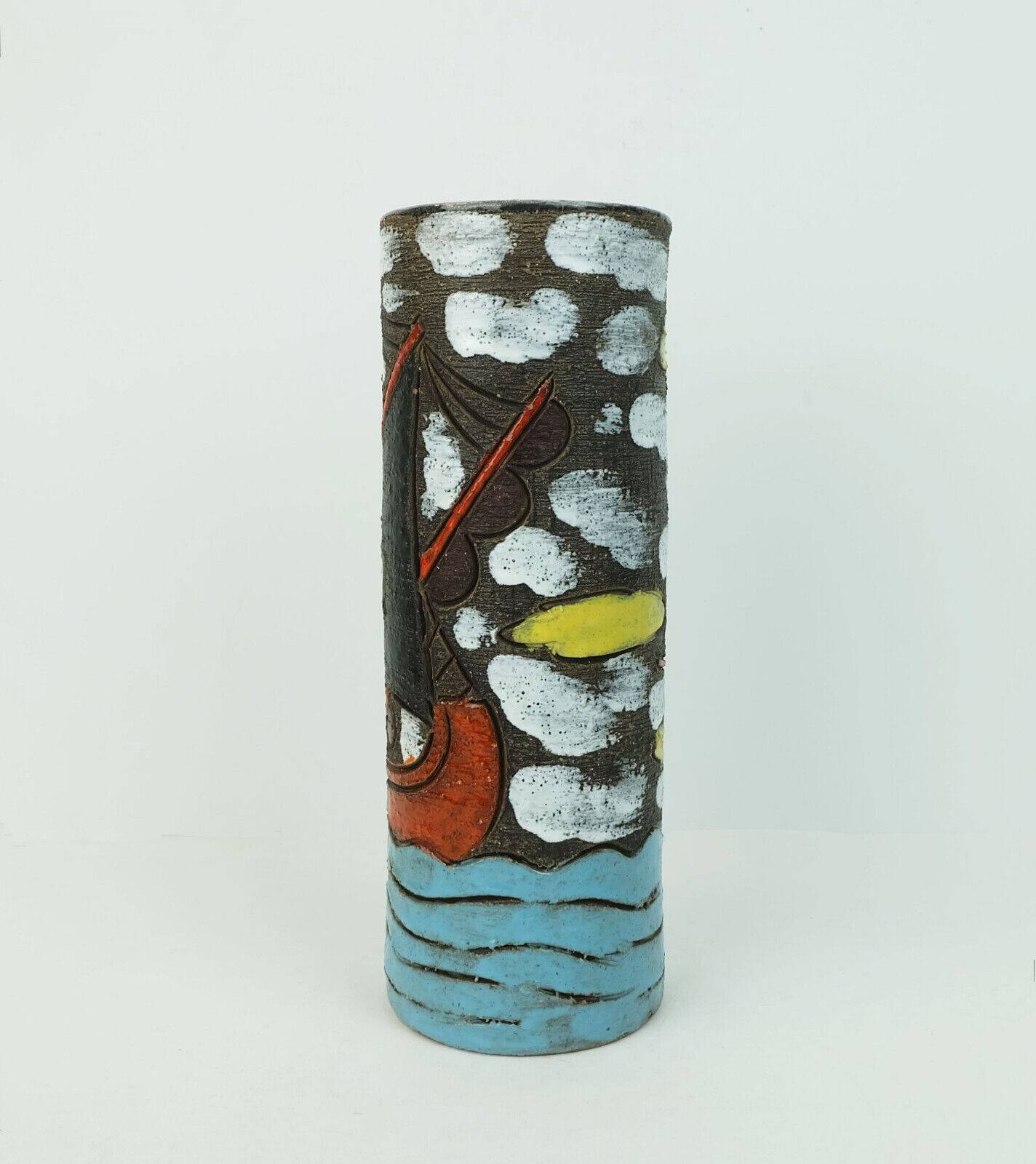 Grand vase italien du milieu du siècle fratelli fanciullacci décor de sgraffito de voilier