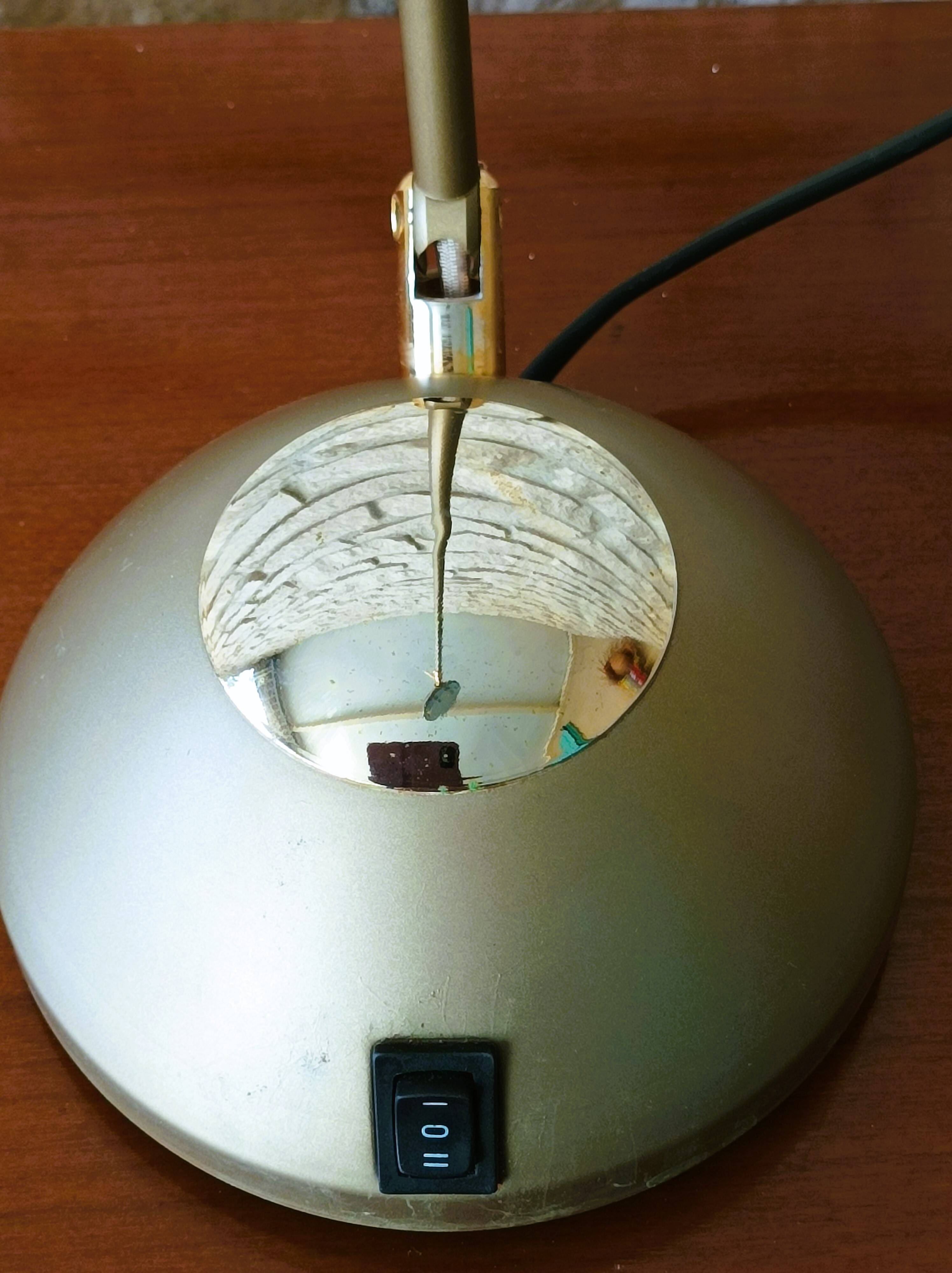 Lampe de bureau inclinable