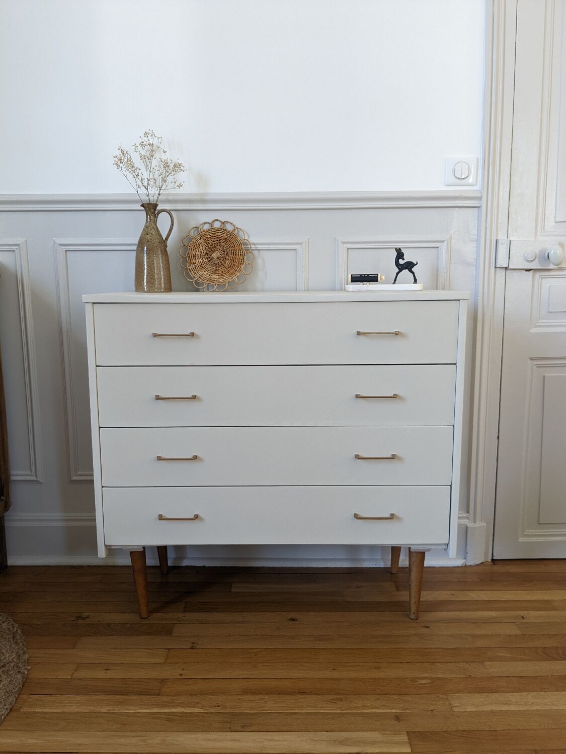 Vintage chest of drawers