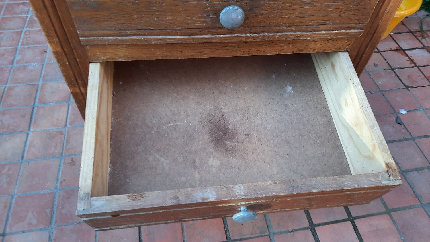 Vintage chest of drawers