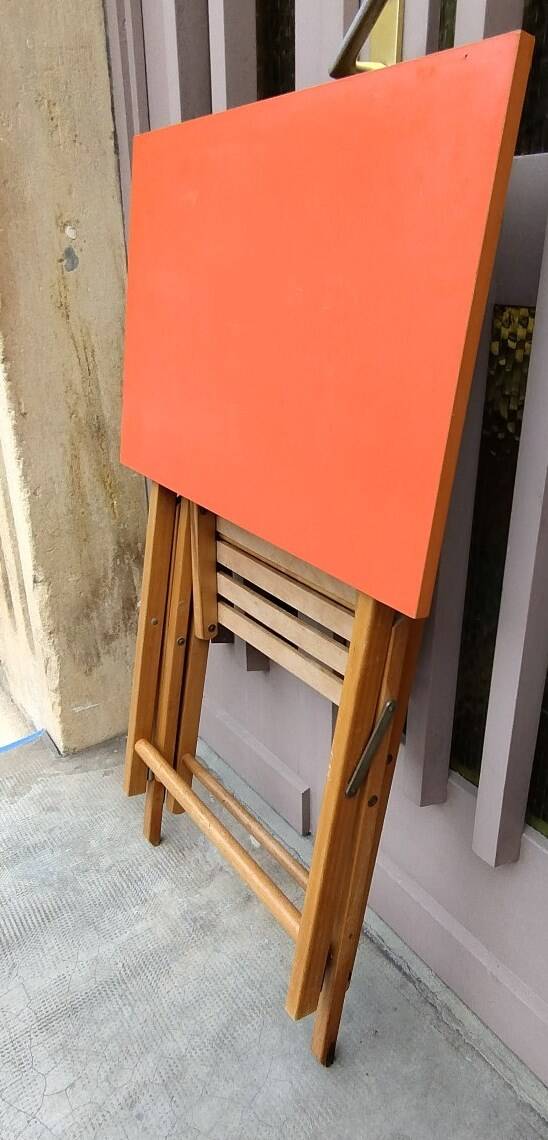 foldable children's desk / desk