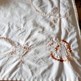 Nappe toile de coton brodée et 12 serviettes brodées