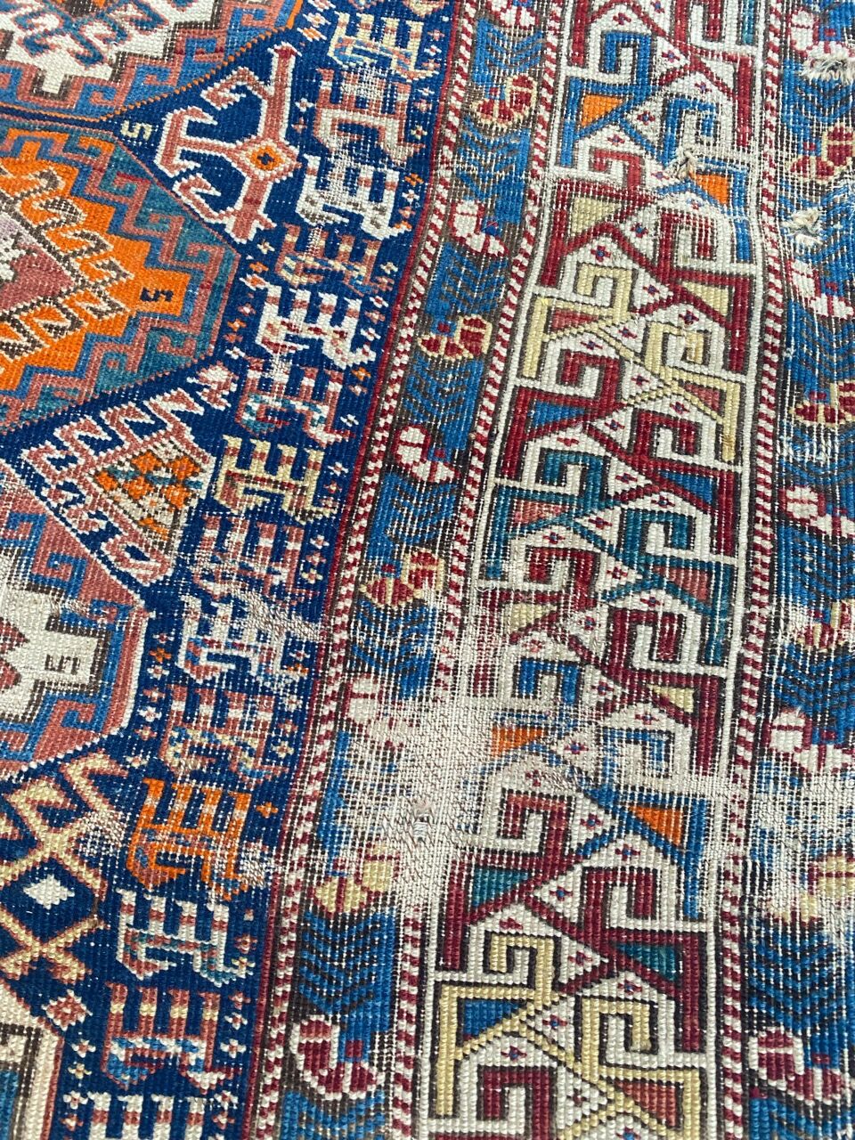 Pretty old Caucasian chirwan carpet of the 19th century  115x176cm