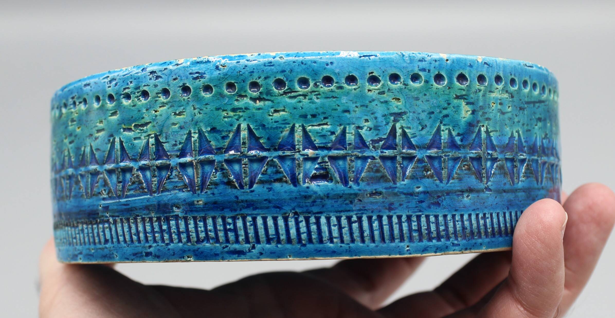 Vintage ashtray designed by Aldo Londi for Bitossi Italy