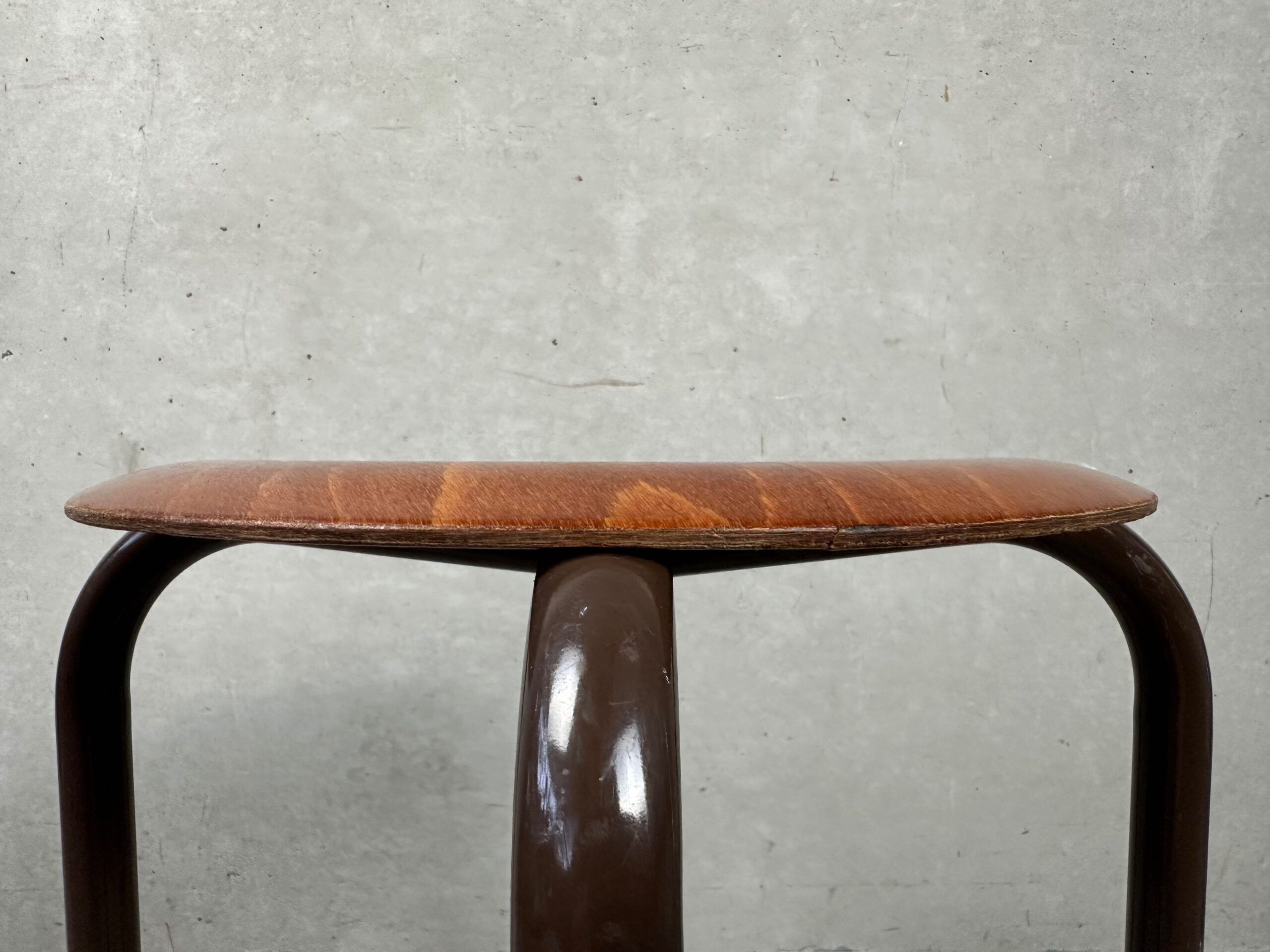 Tabouret vintage – contreplaqué