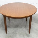 1968 transformable teak table in impeccable condition