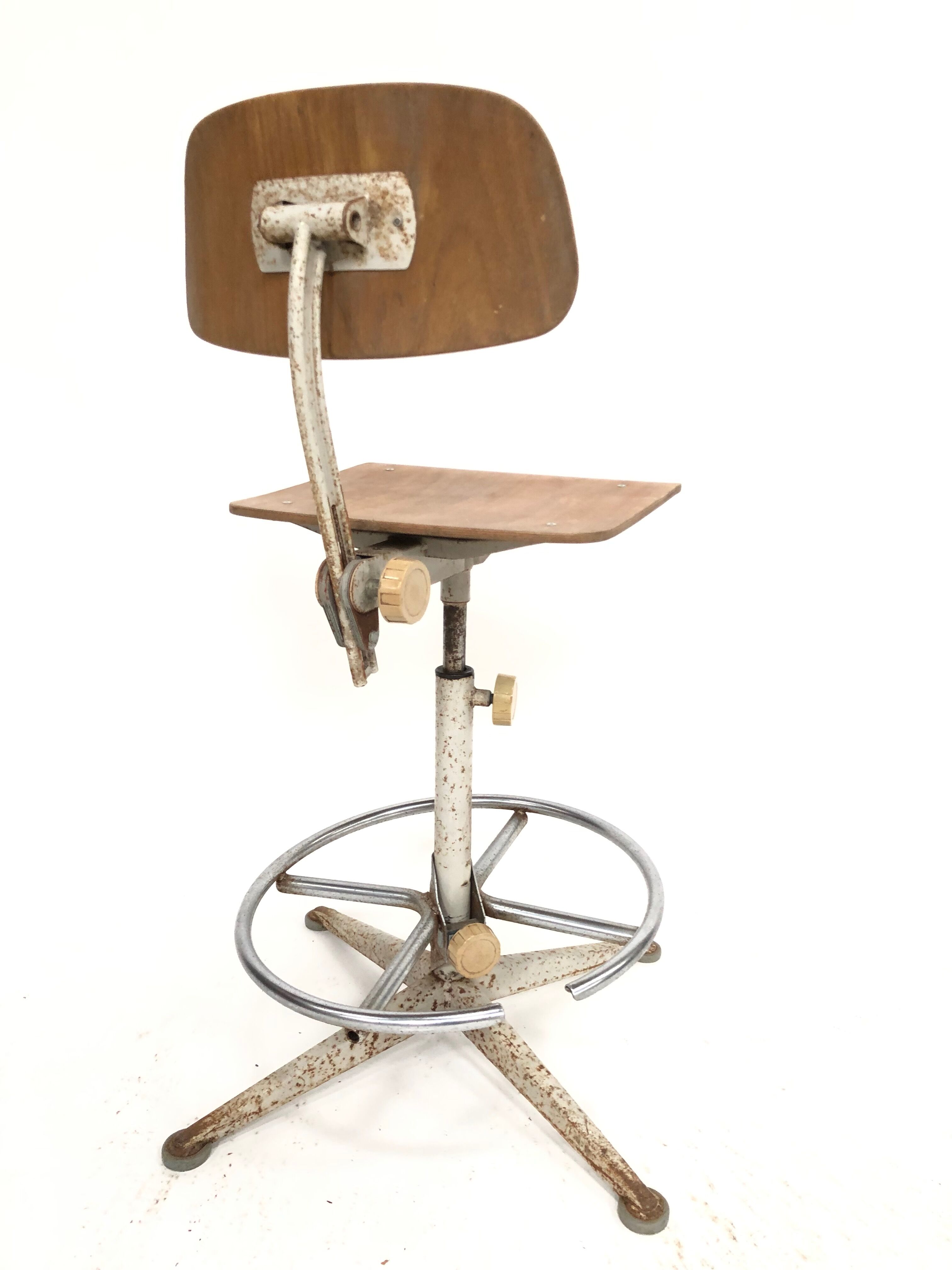 Chair by Friso Kramer for Ahrend Cirkel, 1973