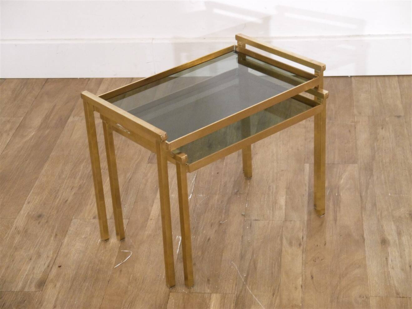 Italian nesting tables in brass and glass, 1970