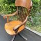 Fauteuil de bureau vintage pivotant – chêne et piètement tripode